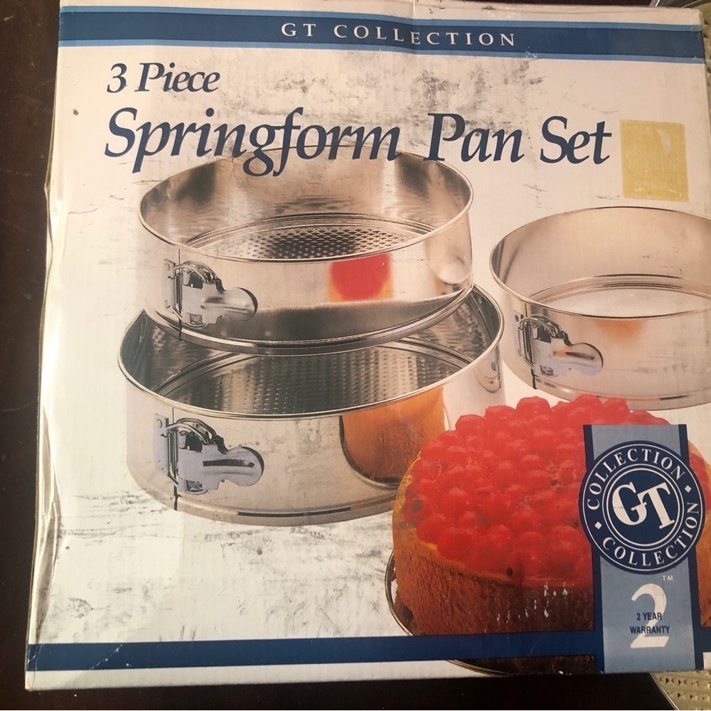 Springform Pan Set (3). NEW in Box. - Picture 2 of 4